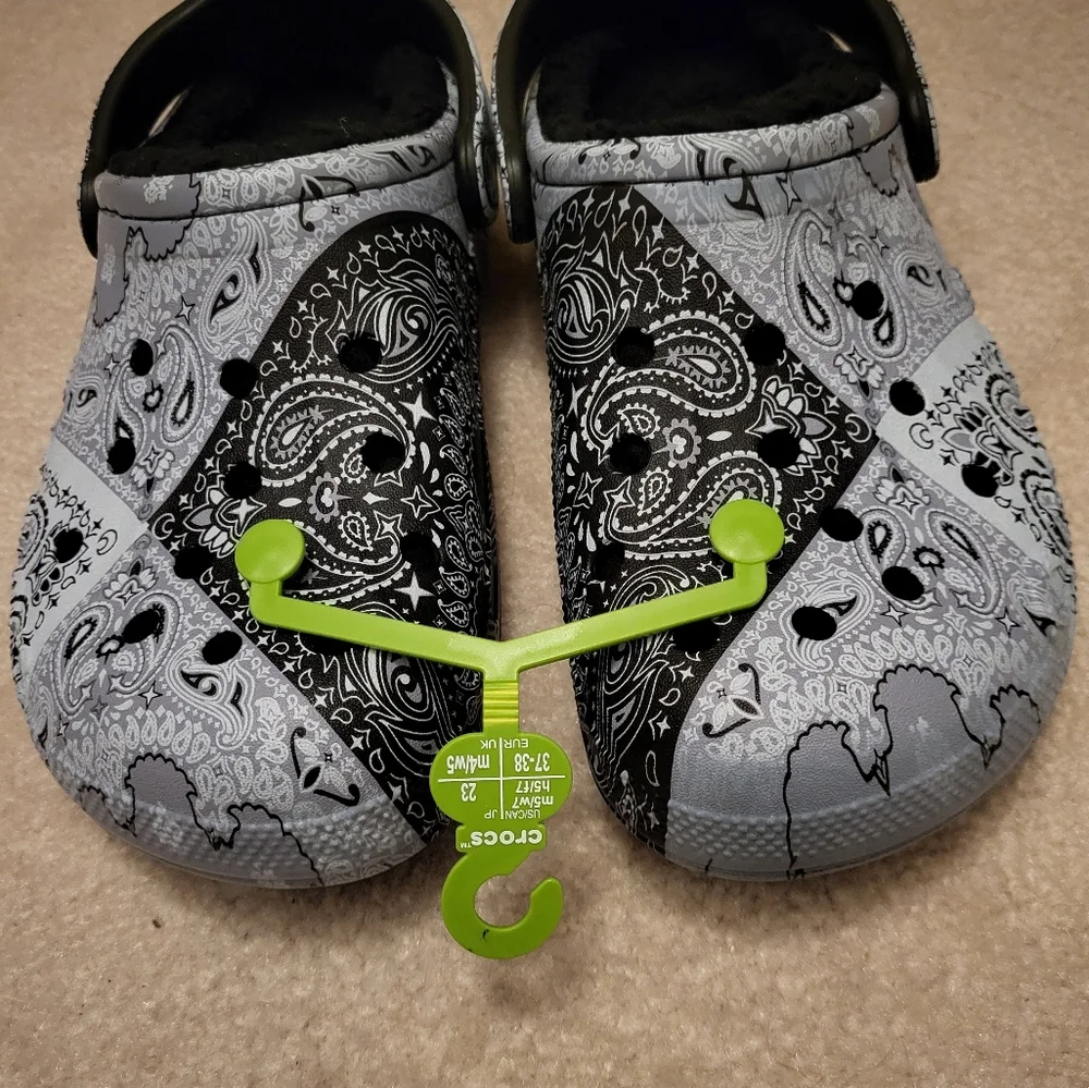 CROCS Baya Lined Printed Clog - Picture 5 of 7